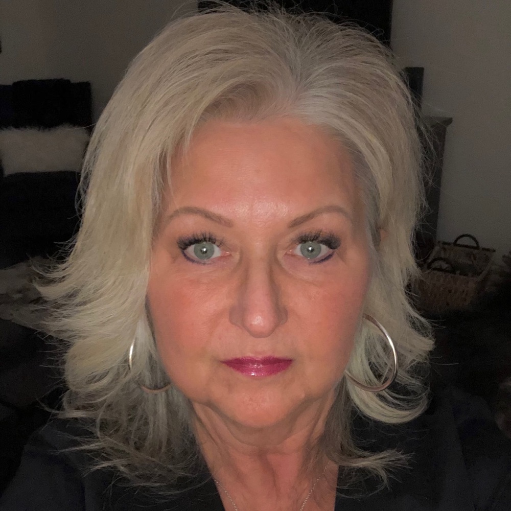 Meet your Posher, Brenda